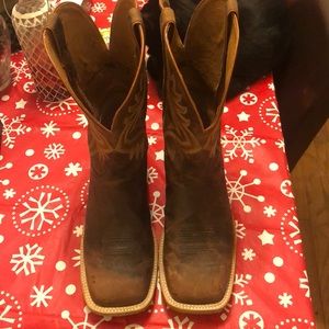 Size 12 EE cowboy boots
